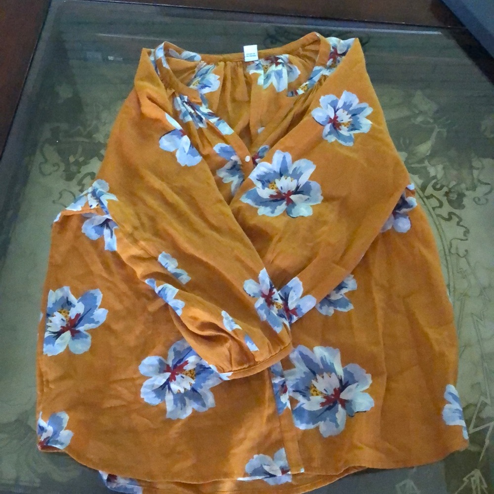 Floral top